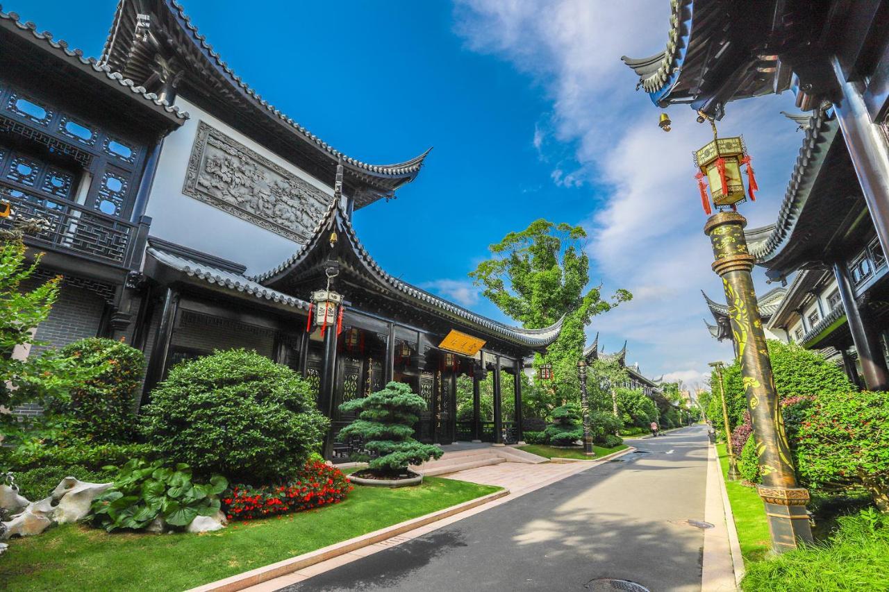 Royal Garden Hotel Shanghai-Free Shuttle To And From Disney & Pvg & Close Metro Line2 Easy To Sha New Expo Екстер'єр фото
