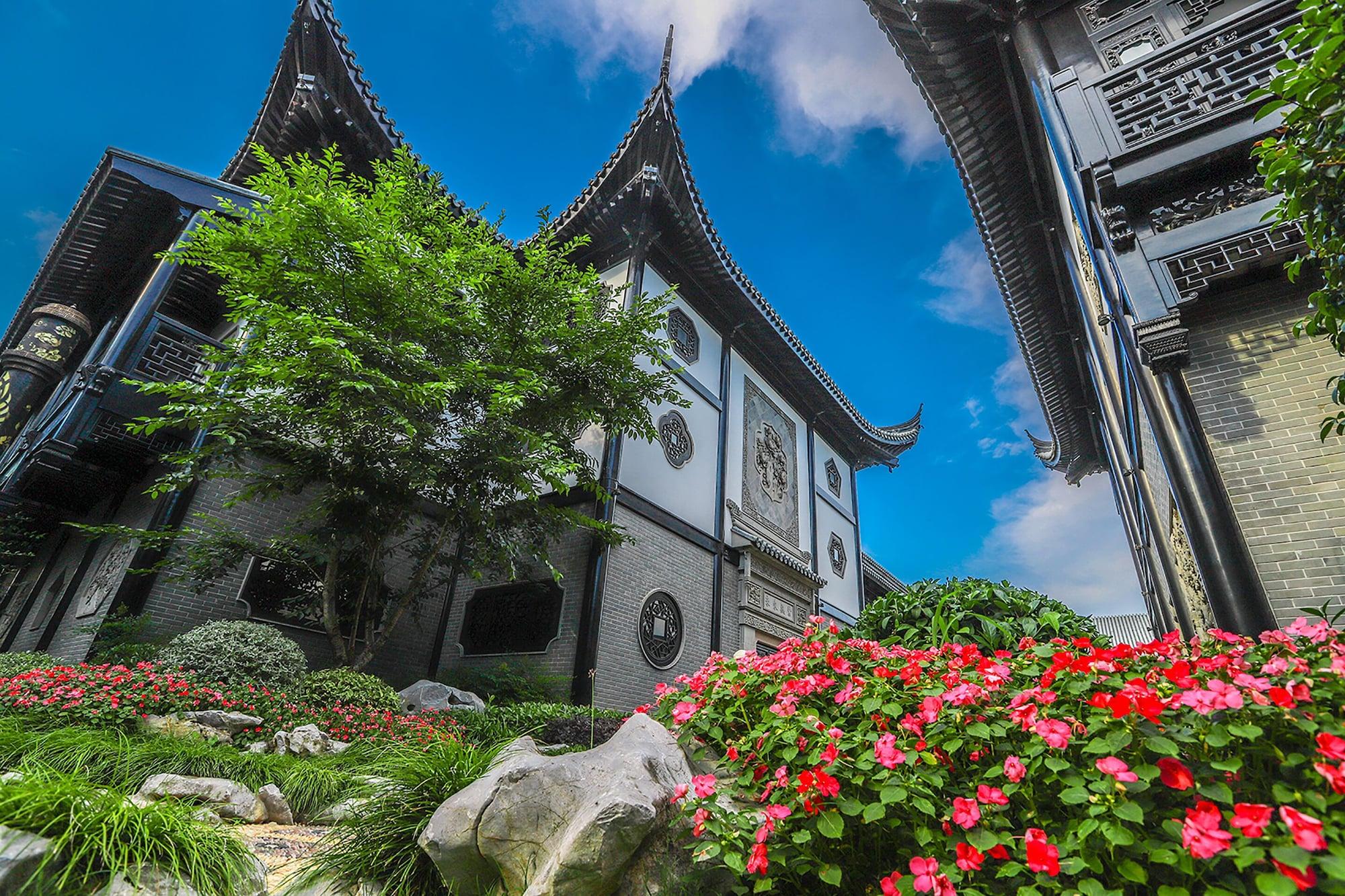 Royal Garden Hotel Shanghai-Free Shuttle To And From Disney & Pvg & Close Metro Line2 Easy To Sha New Expo Екстер'єр фото