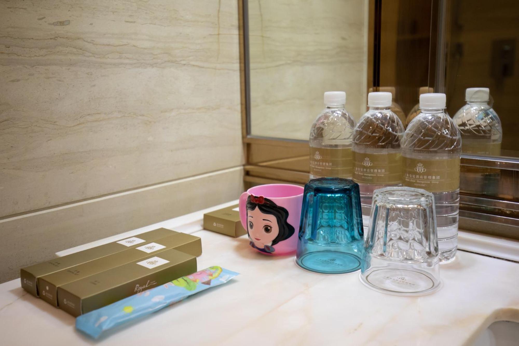Royal Garden Hotel Shanghai-Free Shuttle To And From Disney & Pvg & Close Metro Line2 Easy To Sha New Expo Екстер'єр фото
