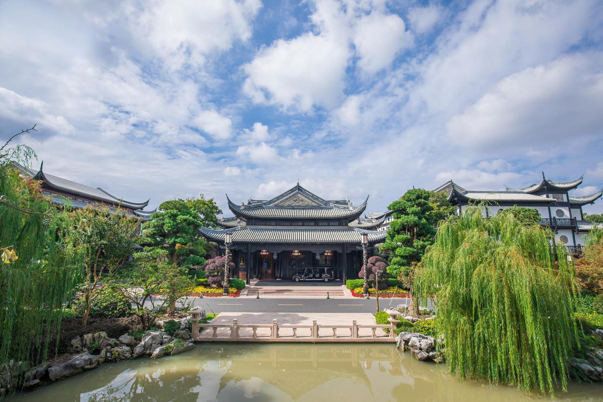 Royal Garden Hotel Shanghai-Free Shuttle To And From Disney & Pvg & Close Metro Line2 Easy To Sha New Expo Екстер'єр фото